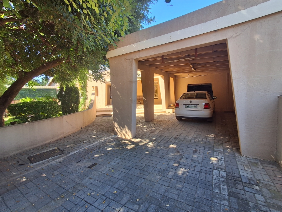 5 Bedroom Property for Sale in Bedelia Free State